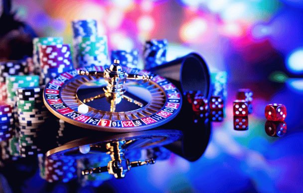 Jackpot nổ hũ ae888 bùng nổ trên màn hình điện thoại người chơi Việt Nam
